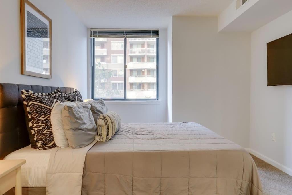 Sensational 1 Bedroom Condo At Ballston Place With Gym Arlington Extérieur photo