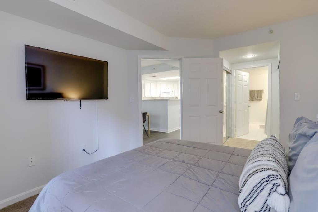 Sensational 1 Bedroom Condo At Ballston Place With Gym Arlington Extérieur photo