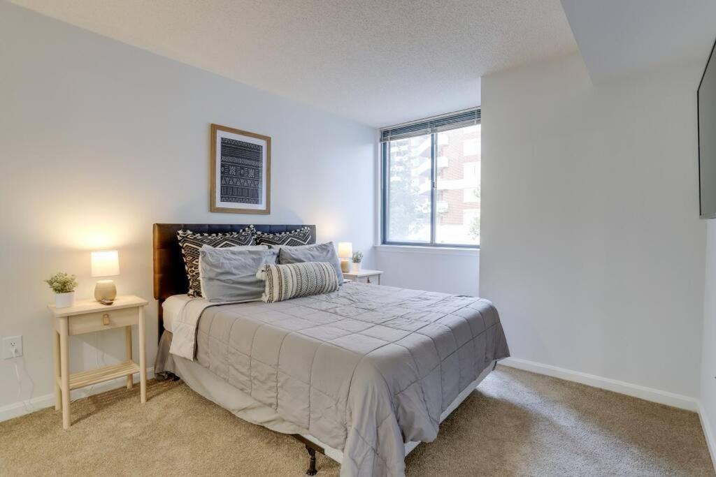 Sensational 1 Bedroom Condo At Ballston Place With Gym Arlington Extérieur photo