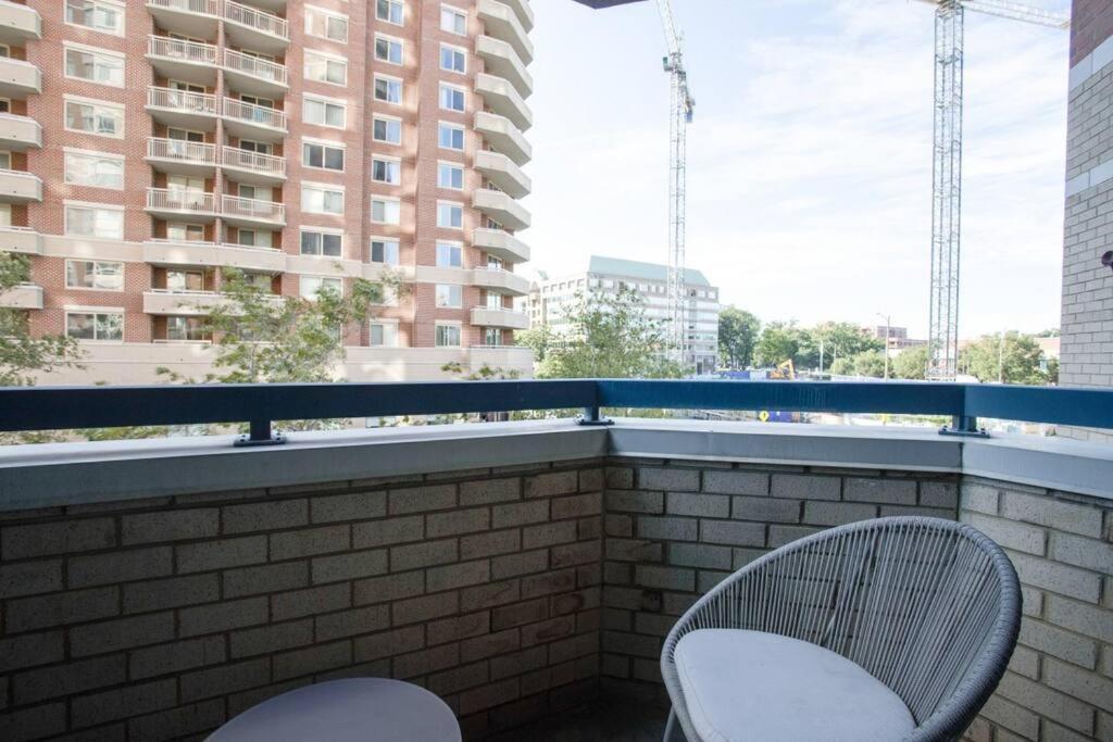 Sensational 1 Bedroom Condo At Ballston Place With Gym Arlington Extérieur photo