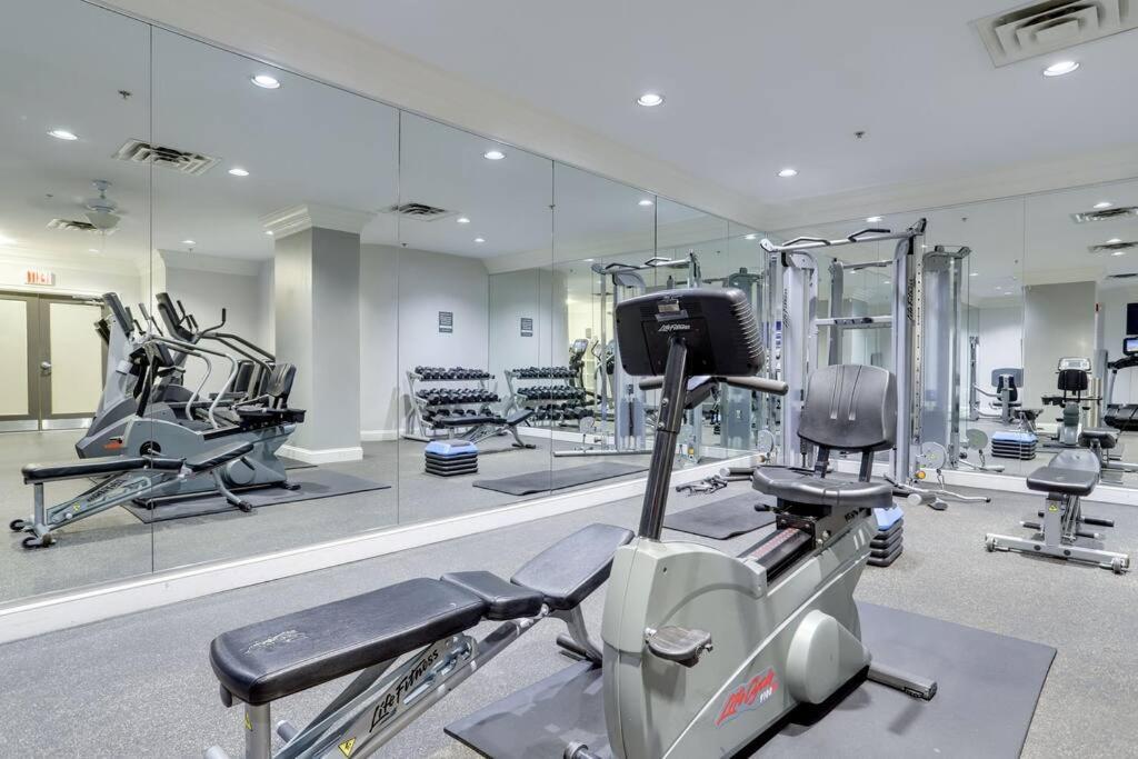 Sensational 1 Bedroom Condo At Ballston Place With Gym Arlington Extérieur photo