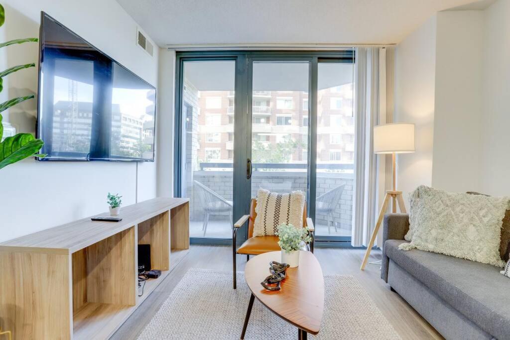Sensational 1 Bedroom Condo At Ballston Place With Gym Arlington Extérieur photo