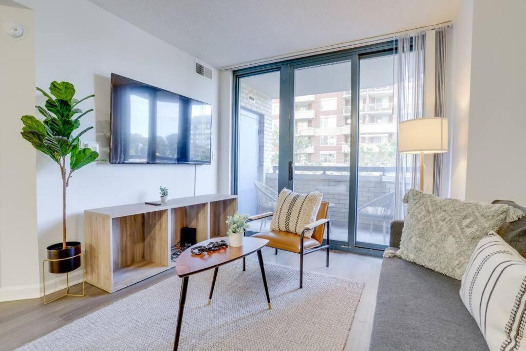 Sensational 1 Bedroom Condo At Ballston Place With Gym Arlington Extérieur photo